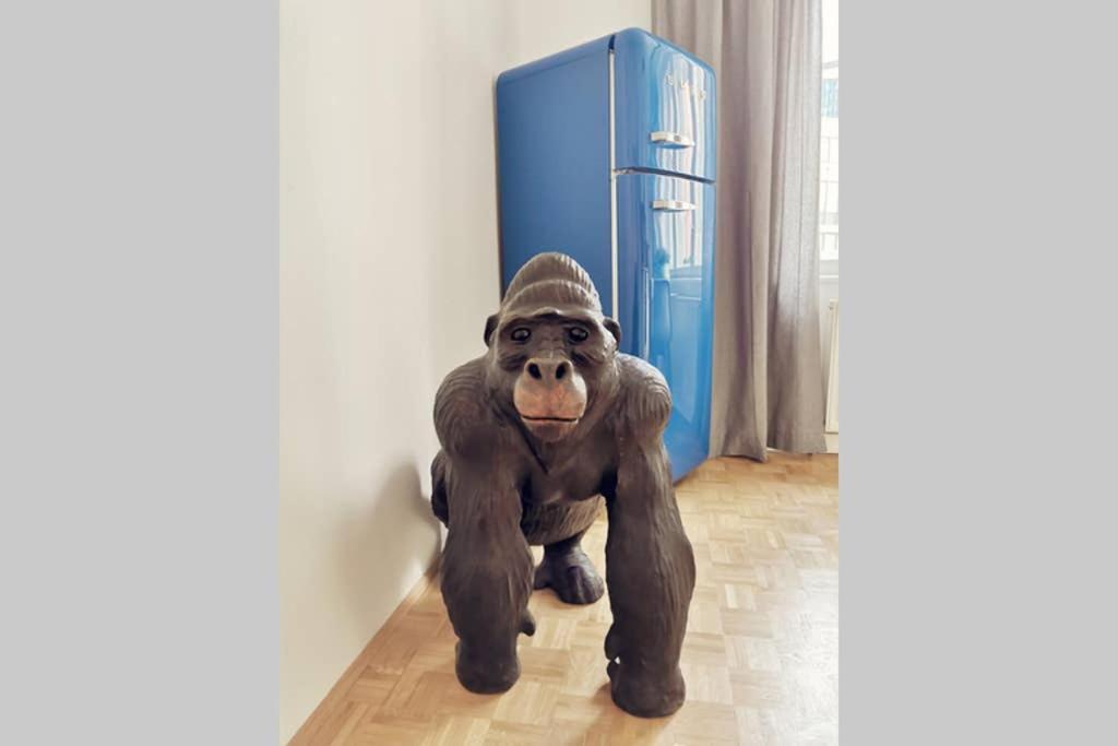 Gorilla - Central Station 100 Meters Away Βιέννη Εξωτερικό φωτογραφία